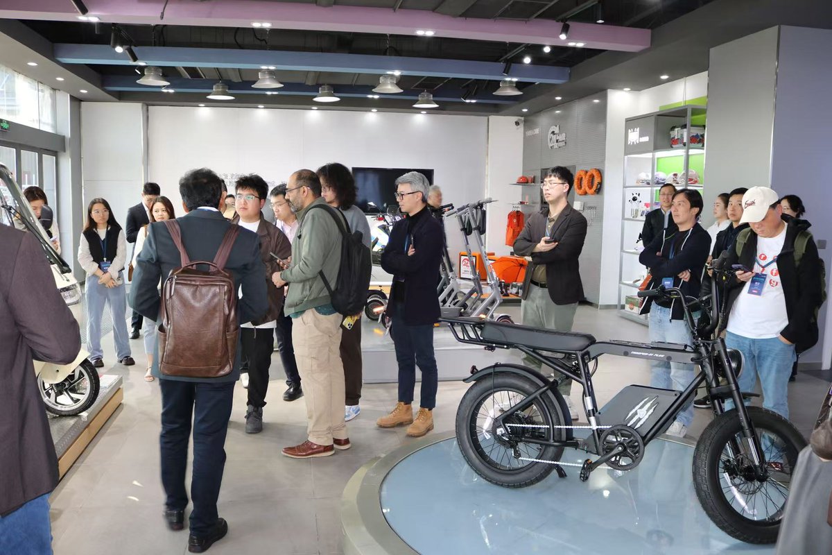 Transfong tweet media