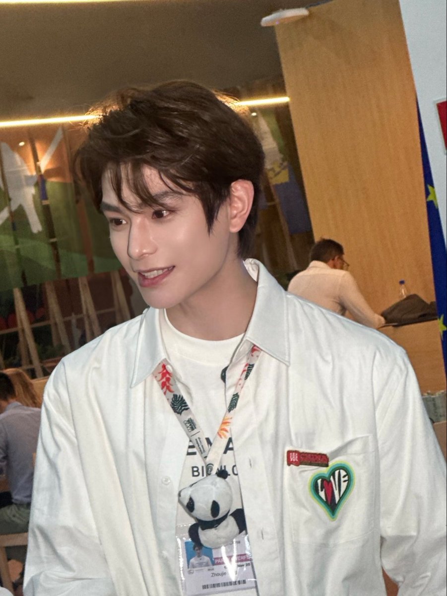 dingyuxi_fc_th's tweet image. "ติงอวี่ซี"  ได้รับเชิญให้เข้าร่วมการประชุมสหประชาชาติว่าด้วยการเปลี่ยนแปลงสภาพภูมิอากาศ (COP30) ณ เมืองเบเลง ประเทศบราซิล  โดยเข้าร่วมงาน "China Pavilion" ในฐานะตัวแทนเยาวชนจีน 

#ติงอวี่ซี
#DingYuxi 
#丁禹兮 
#COP30
#ClimateChange
#dingyuxixcop30
#ClimateAction
#COP30noBrasil