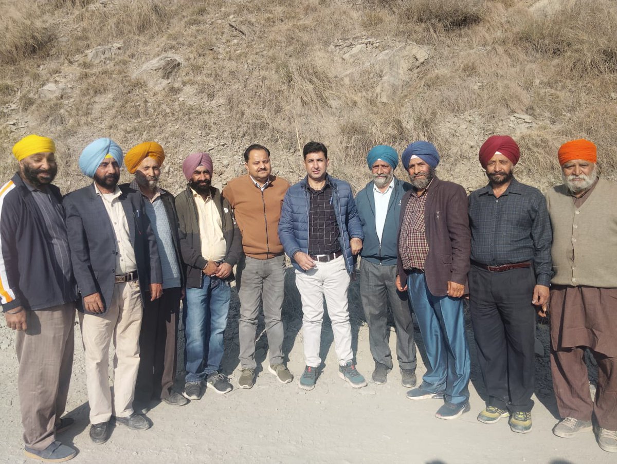 Conductive extensive tour of Tehsil Chasana and inspected developmental works including BMG GREF road work. Visited schools and health centres to inspect their working. <a href="/Divcomjammu/">Divisional Commissioner Jammu</a> <a href="/DMReasi/">Deputy Commissioner Reasi</a> <a href="/diprjk/">Information & PR, J&K</a> <a href="/dioreasi1/">Information & PR, Reasi</a>