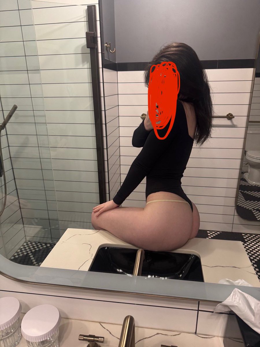 Chloe Chi tweet media
