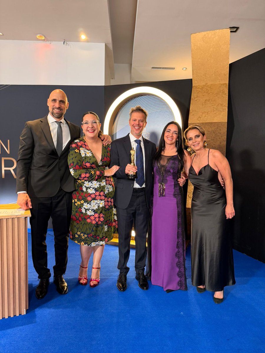 Apross+Cerca ganó por Cobertura de Valor en los Martín Fierro de la Salud por su compromiso en acercar la atención médica a cada rincón de Córdoba. 🏆💙

Un premio que celebra lo que hacemos todos los días: estar más cerca, cuidar mejor y transformar vidas.