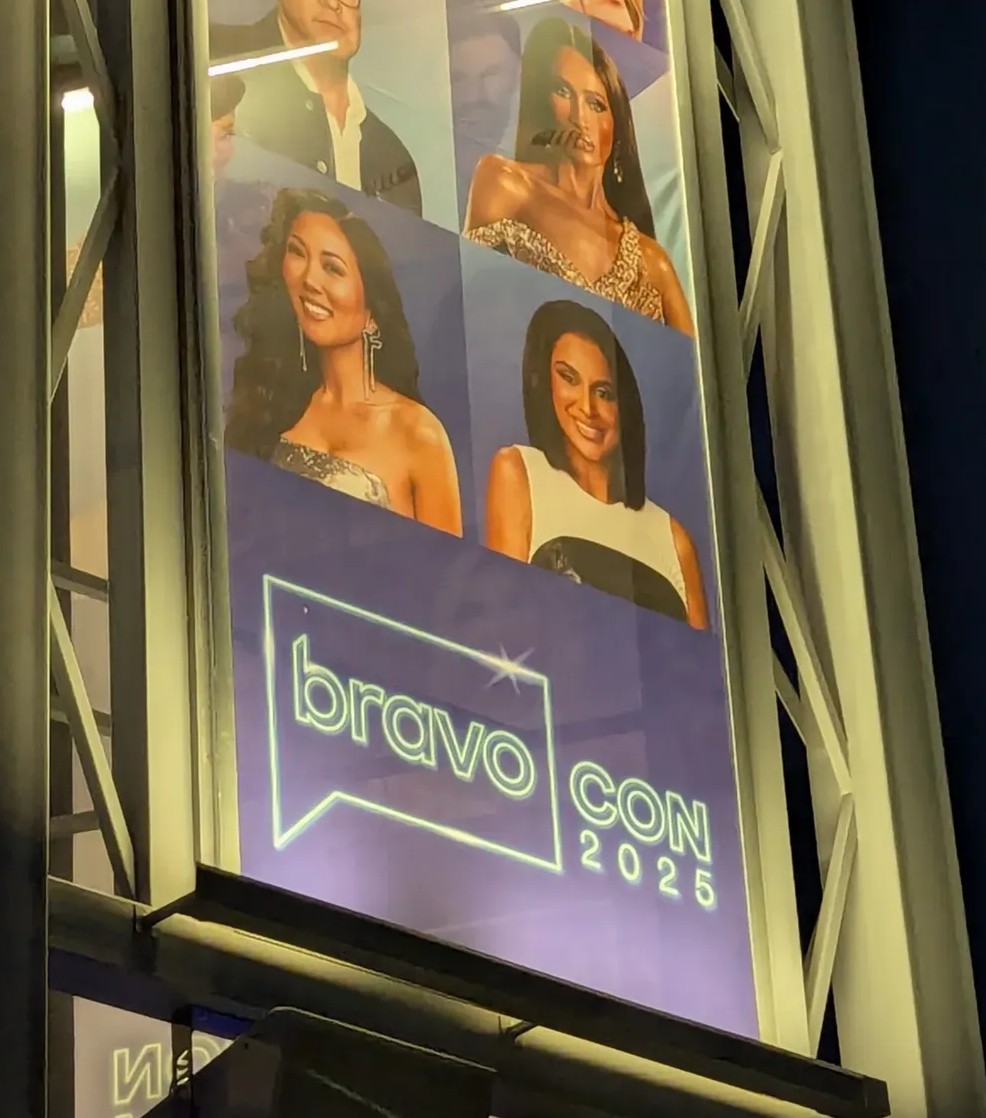 lawryee's tweet image. Stoked to see all the #AAPI representation coming to @BravoTV in 2025-2026. From &quot;Real Housewives&quot; to &quot;The Valley,&quot; its spin-off, and &quot;Vanderpump Rules.&quot; See all the news from #BravoCon instagram.com/p/DROKWhOkfT0/…