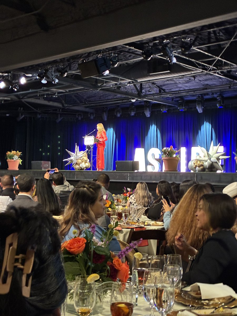 klbt7's tweet photo. Congratulations to our very own OFM, Mrs.Ybarra for her recognition in receiving the Aspire Award. Thank you for your service and commitment to our school community. https://t.co/nLwB0JpfkC