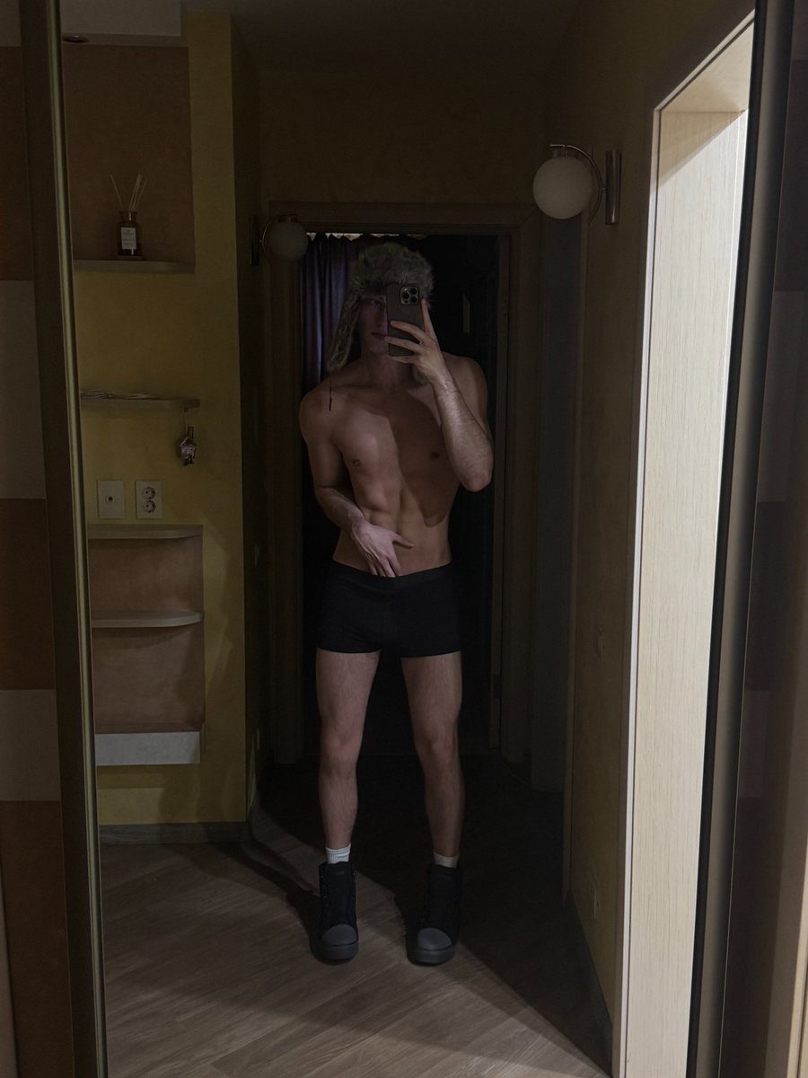 litmate_cb's tweet photo. A little bit cold, can you warm me up?

#gay #men #horny #sexy https://t.co/Q7d6nhDN9p