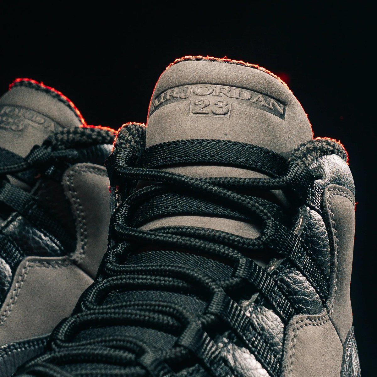 JustFreshKicks tweet media