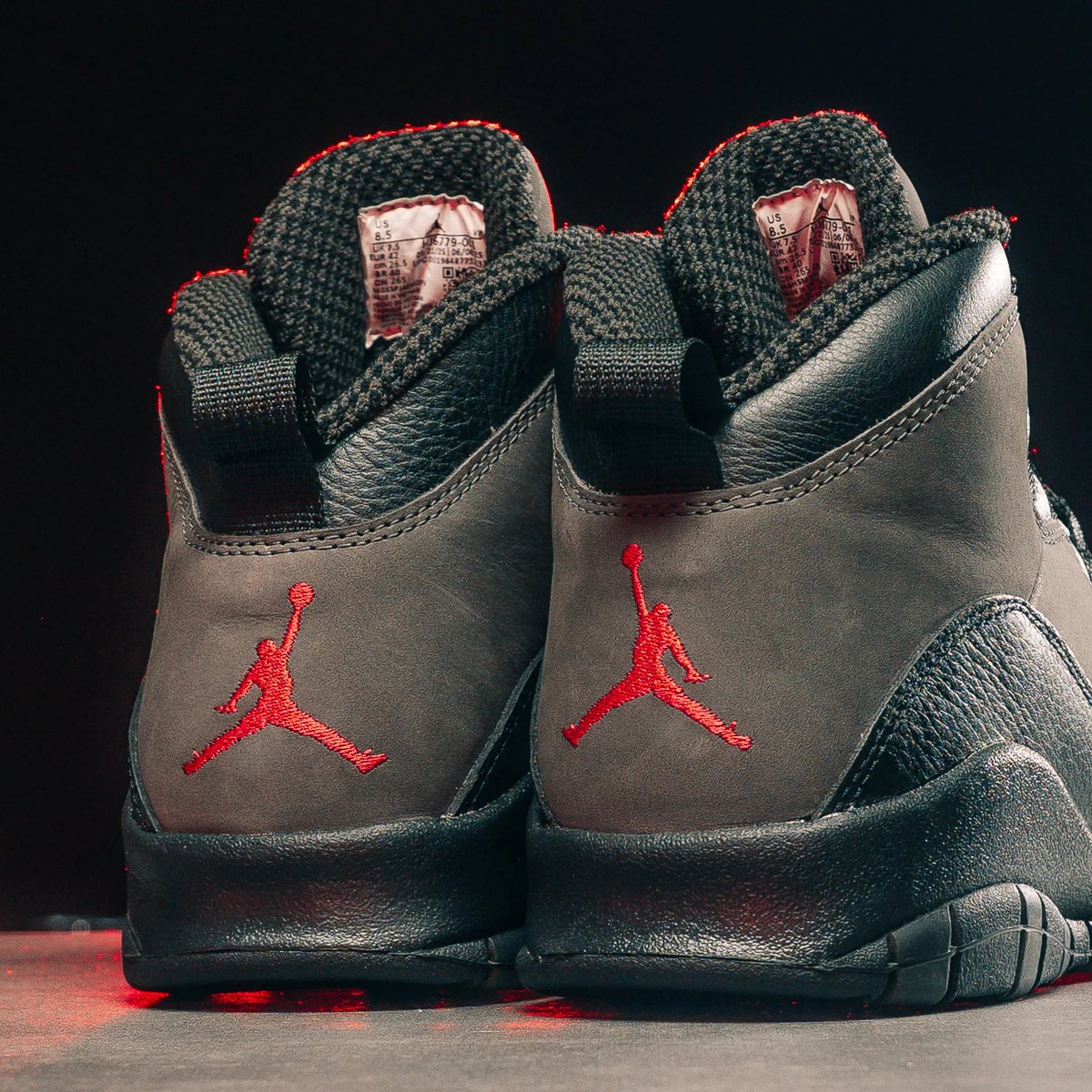 JustFreshKicks tweet media