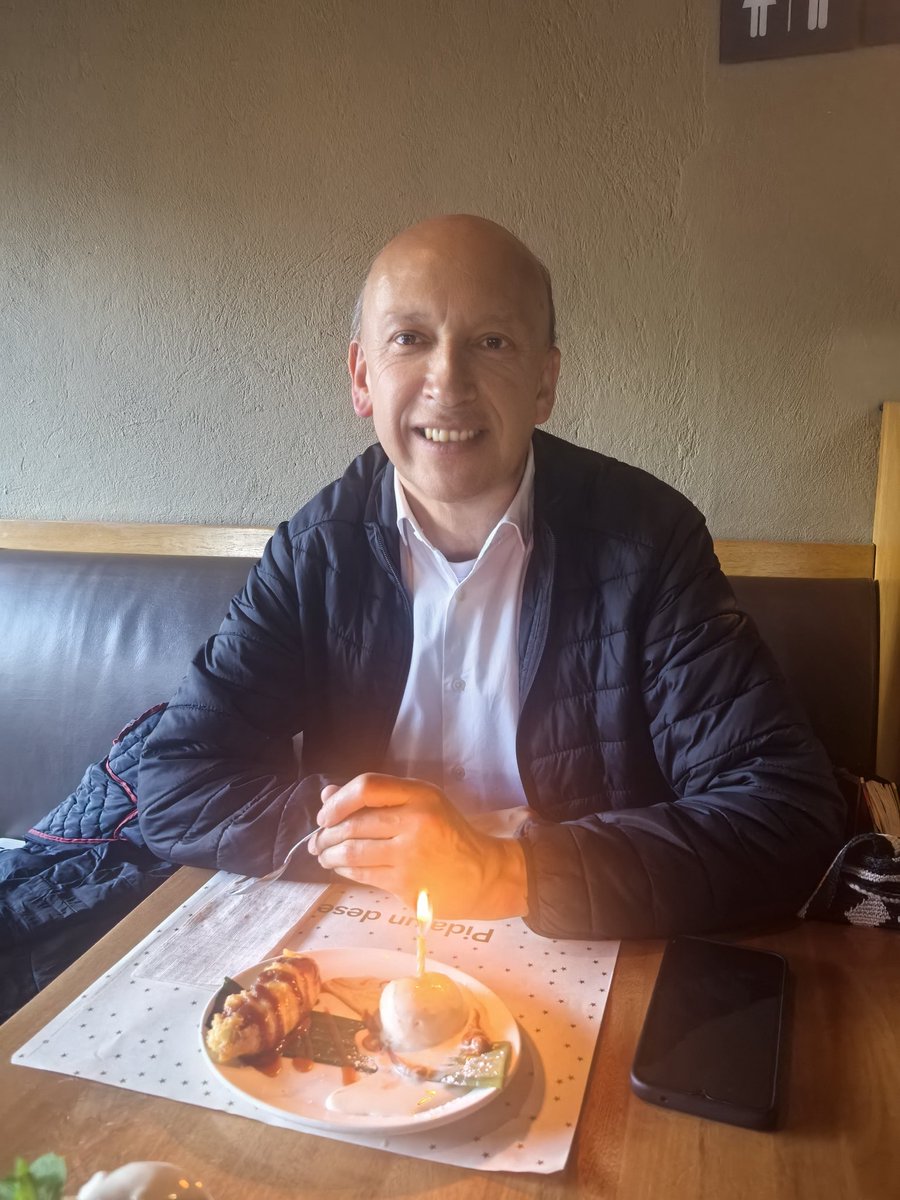 CESARAUGUSTOSU3's tweet image. Terminando mi día especial!