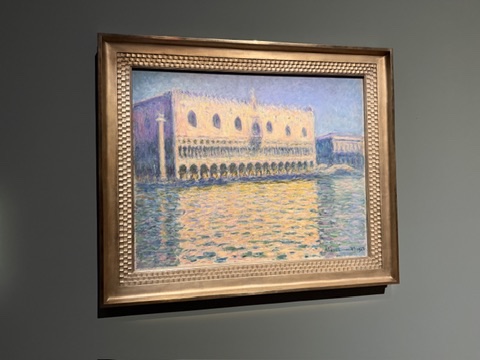 david_perell's tweet image. If you&apos;re in New York, it&apos;s worth visiting the Monet in Venice exhibit at the Brooklyn Museum.

I was struck by how radically different Monet&apos;s Venice looks compared to everyone else&apos;s. No people, no gondolas, and even the ornate buildings have a softness that hides their…