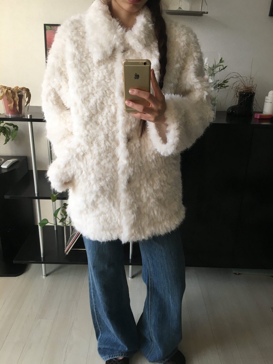 forourloving_'s tweet image. 인스타 넘기다가 자만추한 퍼자켓
49000원대네요 ㅁㅊ
쿠폰 먹이면 더 싸지고 ..

*링크를 통해 리워드를 지급받습니다

s.zigzag.kr/ijdyqDhQ36