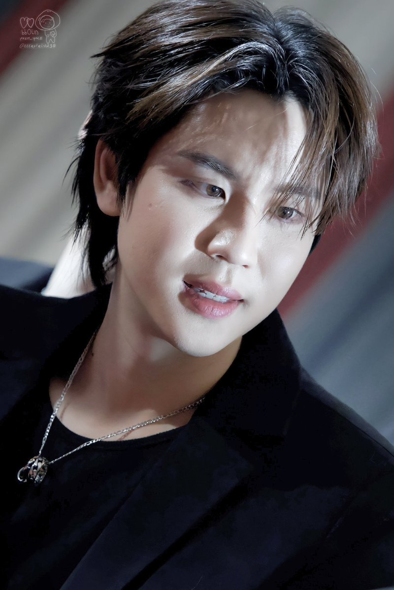 Let your 2026 hit different 🥊
#prem_space 🪄