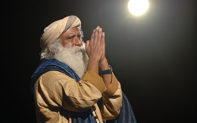 SadhguruJV's tweet image. If you are not willing to be Vulnerable, you are not willing to Transform. Whatever does not transform is as good as dead. #SadhguruQuotes