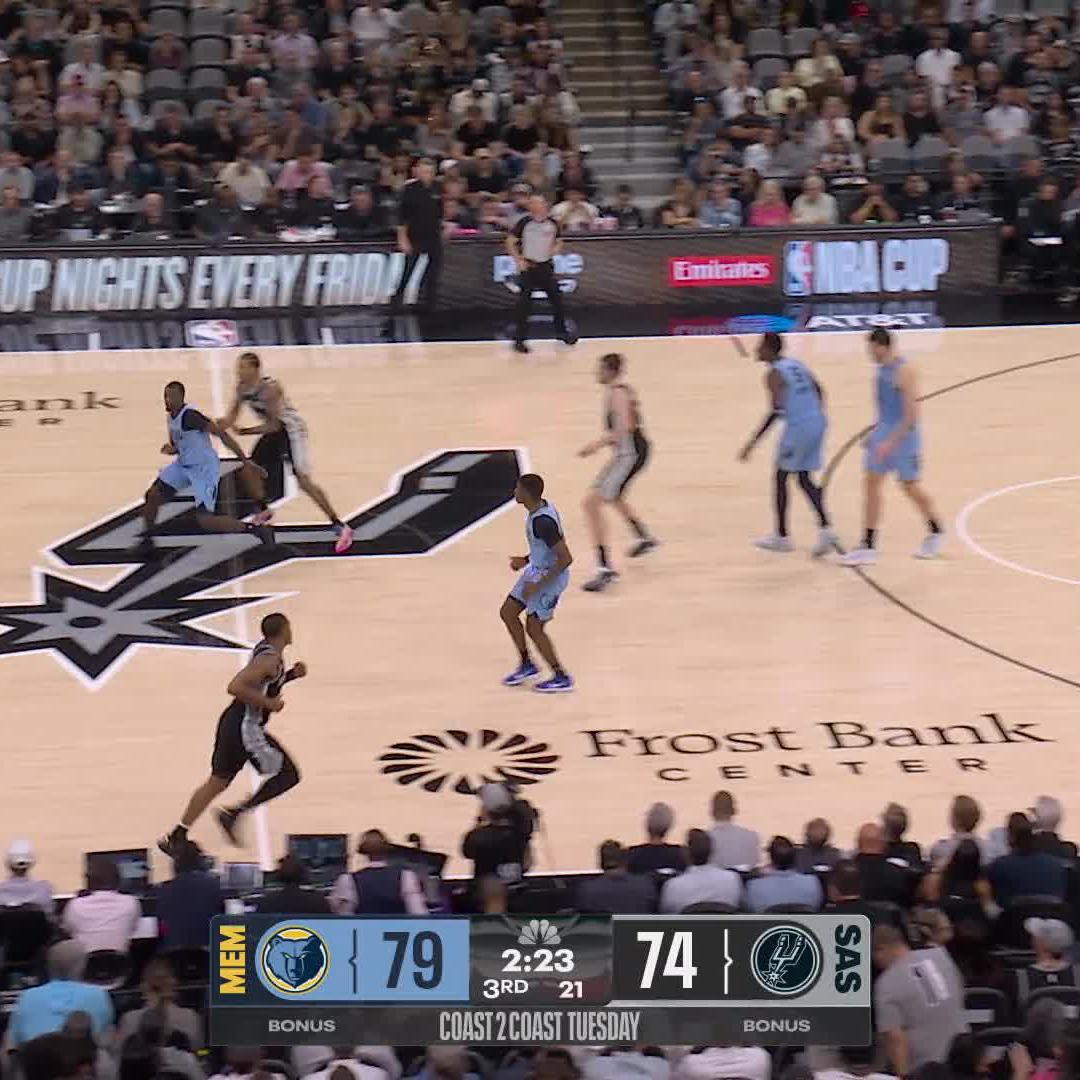 Butter from beyond the arc 😎

📺@NBAonNBC 