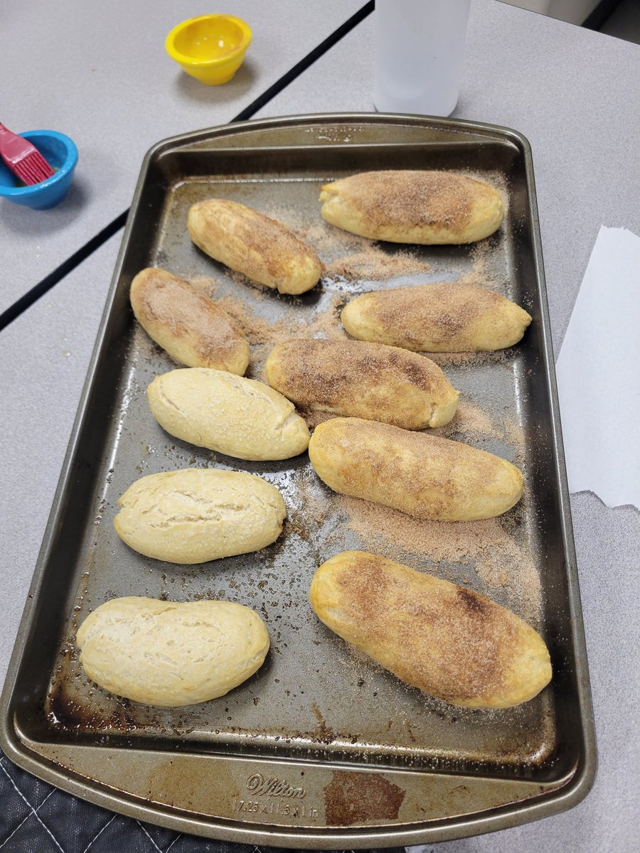 Anderson_FCS's tweet image. Our soft pretzels aren&apos;t traditional in shape, but they are traditional in taste - maybe even better. The homemade icing put Auntie Anne&apos;s to the test!! #GlobalFoods #CookingClass #AHSisFamily