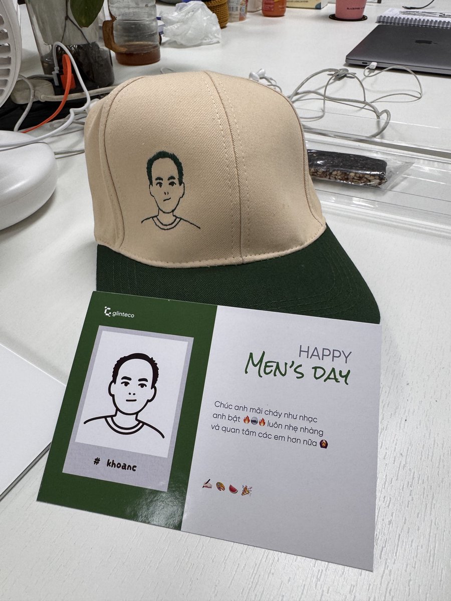 zozovp's tweet image. Thank you all my female team @glinteco 
A great and cute gift for #glintecomale 
#menday