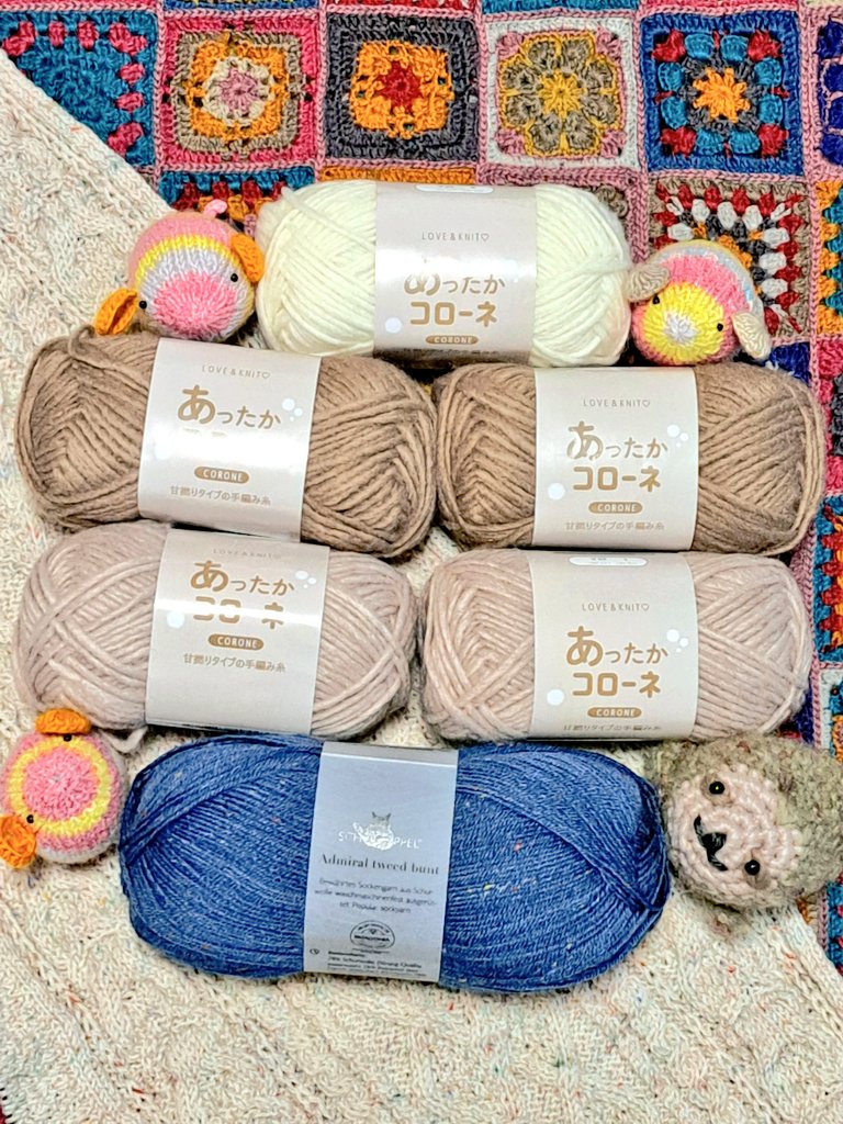 netarou_amuamu's tweet image. この所購入してるソックヤーンで1足たりともくつ下編んでいません
( &apos;ω&apos;o[ 内緒です ]o
それはそうとて
👈足りなそうなので1玉追加🧶
👉送料対策ちう大義名分🧶