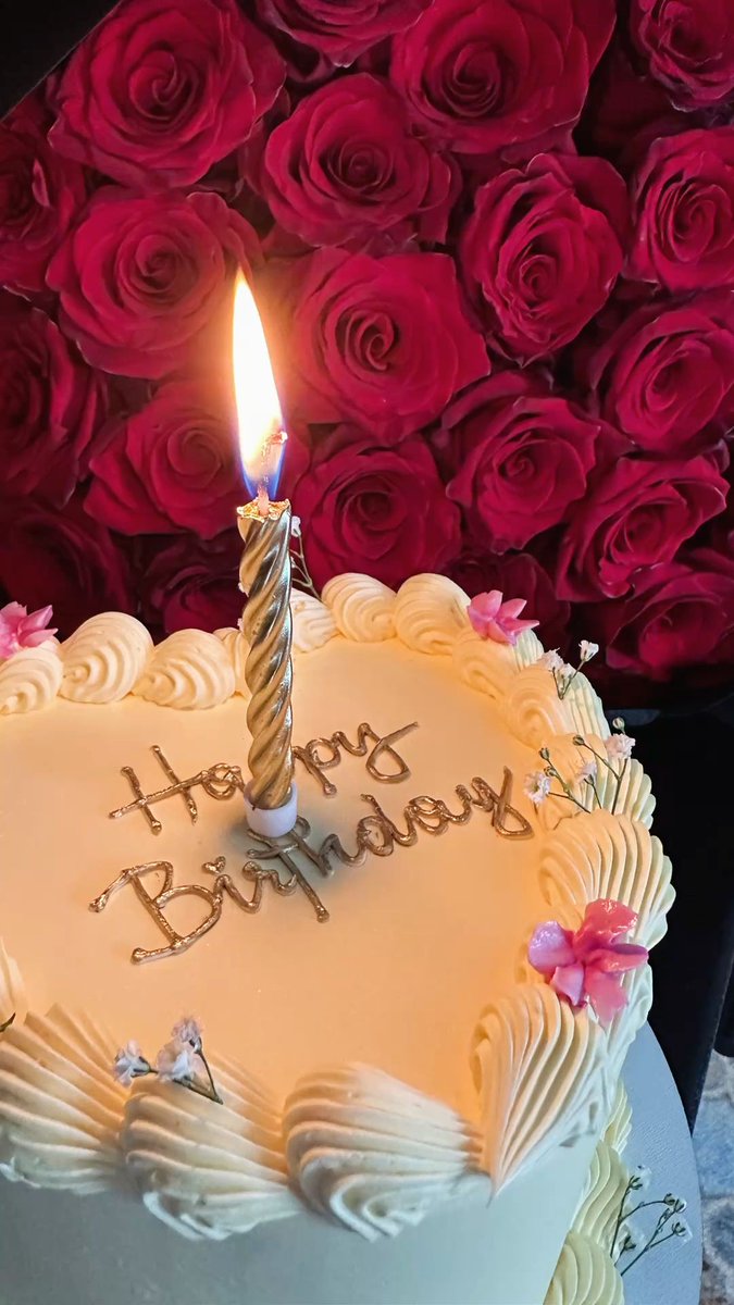 alwaysmaahi7's tweet photo. A very very happy happy birthday my dearest friend @tweet__geetha 🎂🎂 stay happy and blessed geetha

#HBDGeetha https://t.co/dX4IvYM9nG