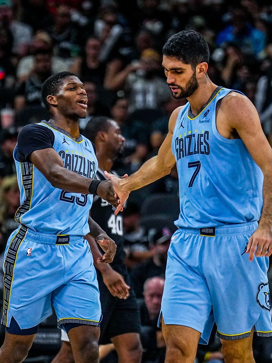 Gearing up for the finish 😤
📺 @NBAonNBC
END Q3 | MEM 87, SAS 86