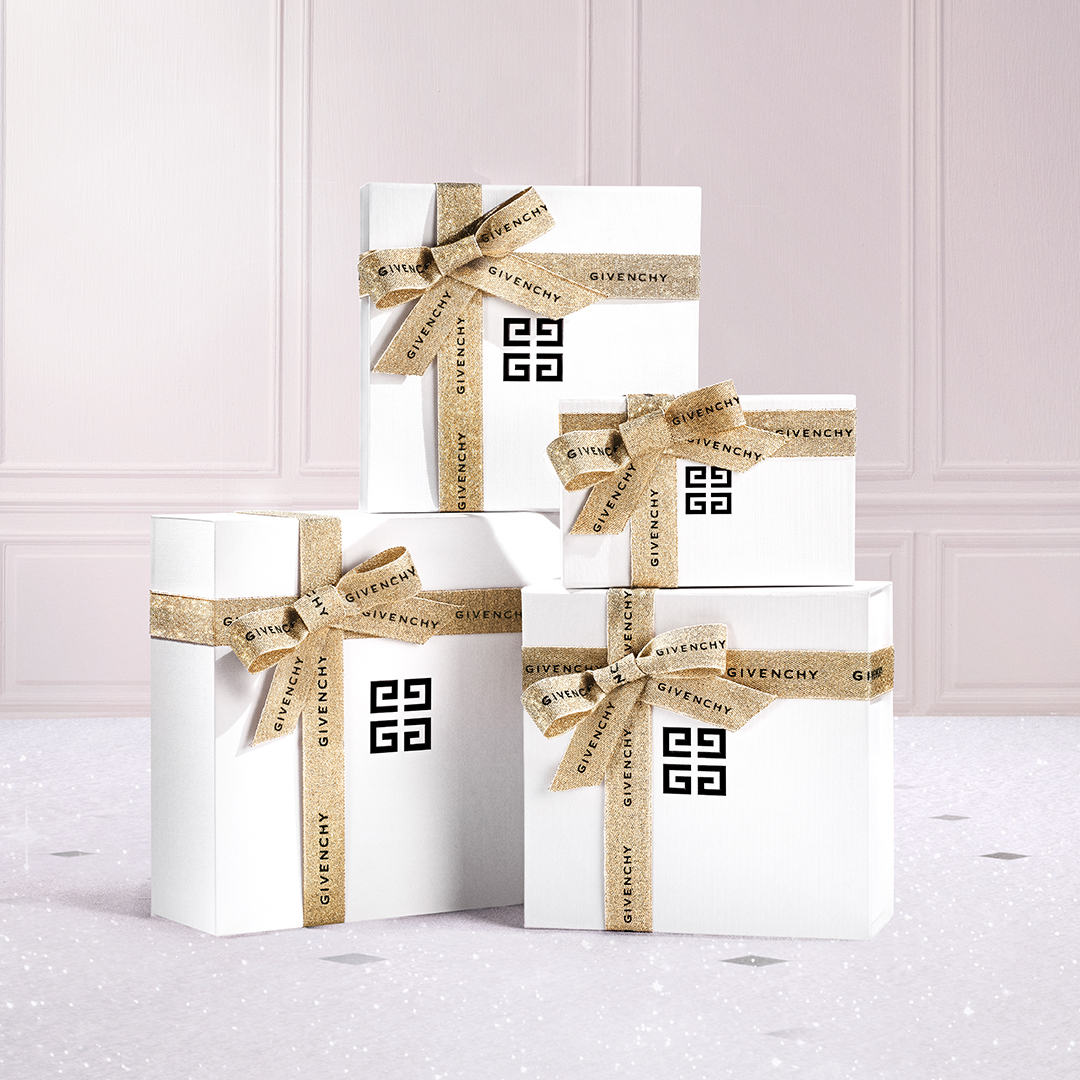 BLACK FRIDAYセール✳︎総額11万円スーパービューティー4点セット これは行かねば！！ 来週行きますー！！ ちょうど刻印の期間なんだ🩵