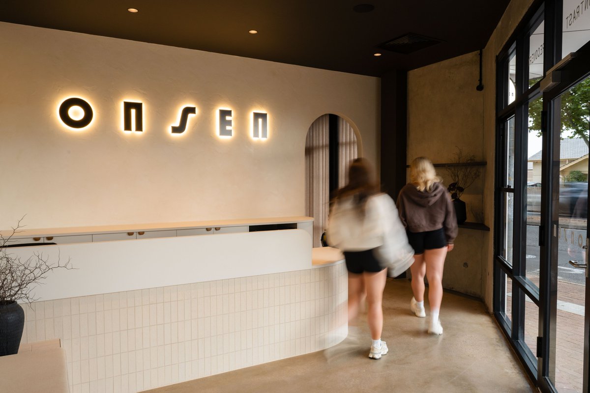 NEW WELLNESS LOUNGE, ONSEN, OPENS IN ADELAIDE

Taking from the Japanese onsen (hot spring centres), Adelaide now has its own calming space for nourishing the body with saunas, magnesium pools and compression therapy.

whatsoninadelaide.net.au/new-wellness-l…