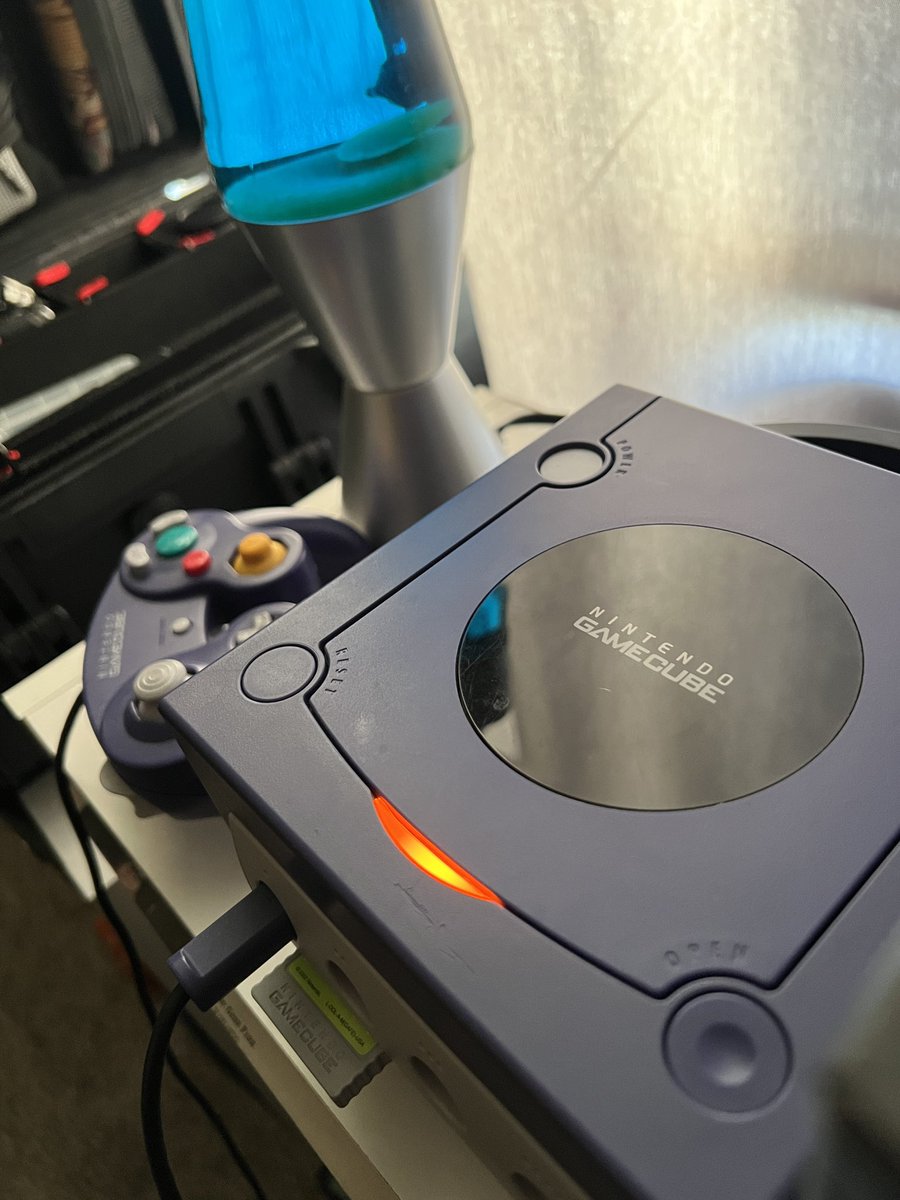 ZionDood's tweet image. hey little buddy, a lot of people have been talkin’ about you lately 💜