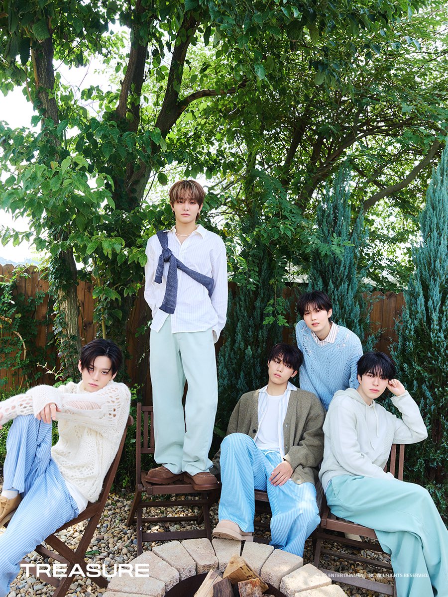 ygtreasuremaker's tweet image. #TREASURE 2026 SEASON&apos;S GREETINGS PREVIEW PHOTO #2

😐😐😐😐😐😐😊😐😐😐

PRE-ORDER : treasure.lnk.to/2026SEASONSGRE…

#트레저 #2026 #SEASONS_GREETINGS 
#시즌그리팅 #offstage #soft_days 
#20251229 #RELEASE #YG