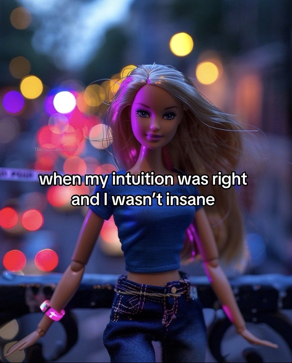 thursatmidnight's tweet image. love when my intuition wins every argument
#thursdayatmidnight #midnightbarbie #barbiecore #delusionalfriend #fyp