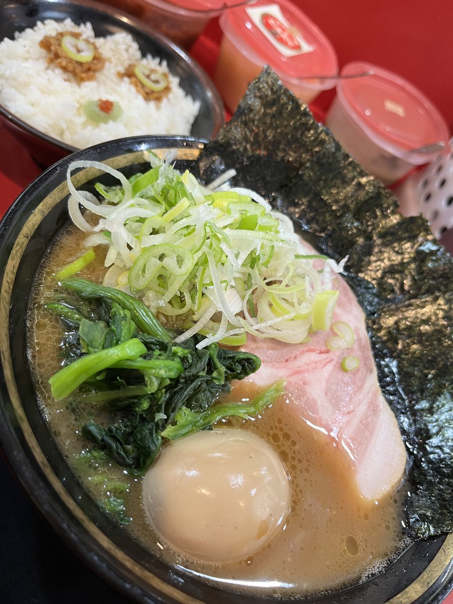 xkj4o0XLL8BjzTx's tweet image. 今日も最高🐯✨
同麺に🙇‍♂️
💡👩👴