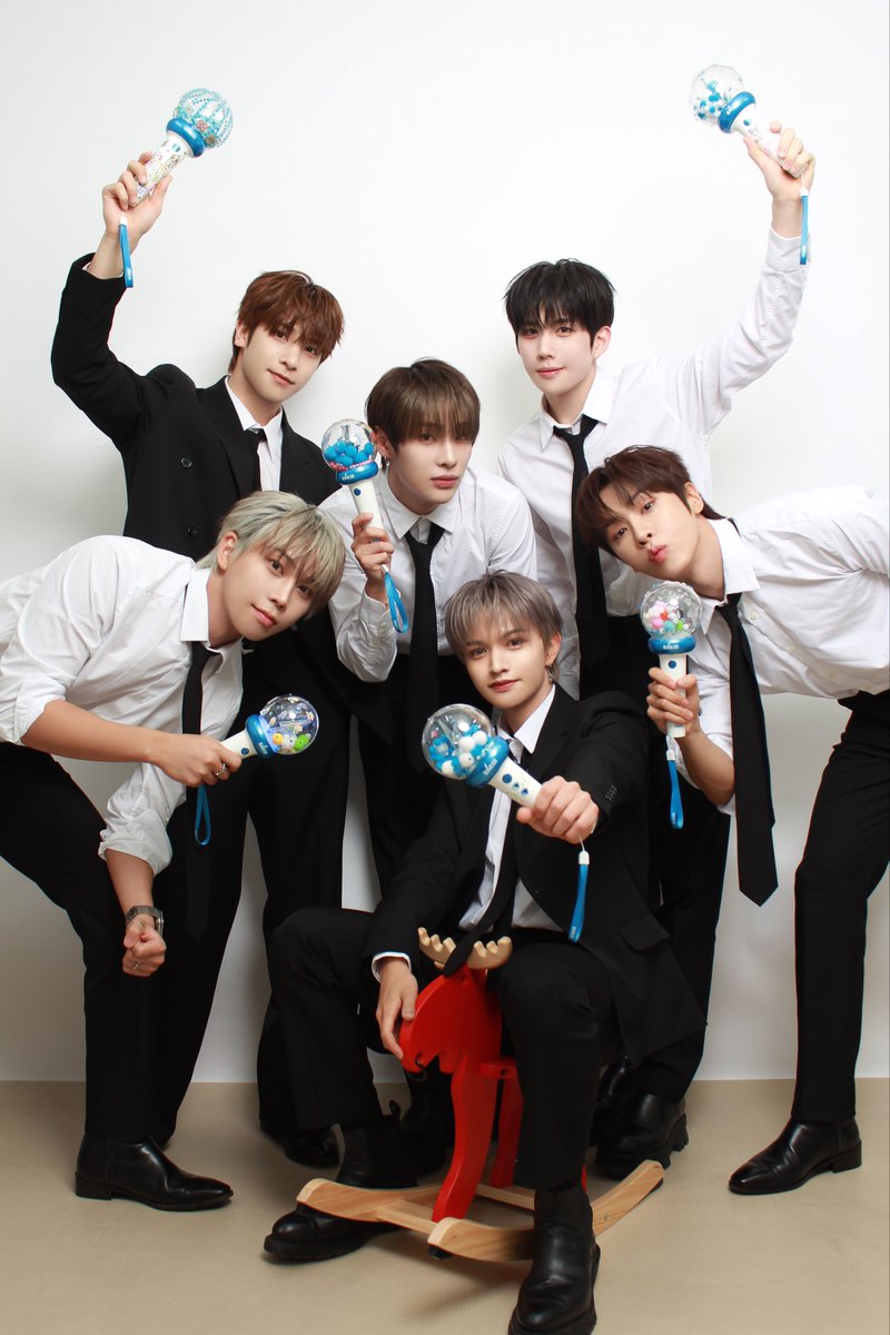 [🎂]

DEBUT 5TH ANNIVERSARY 🎉
💙HAPPY BAE173 DAY💙

#BAE173 #비에이이173 
#BAE173_5th_Anniversary
#HAPPY_BAE173_DAY