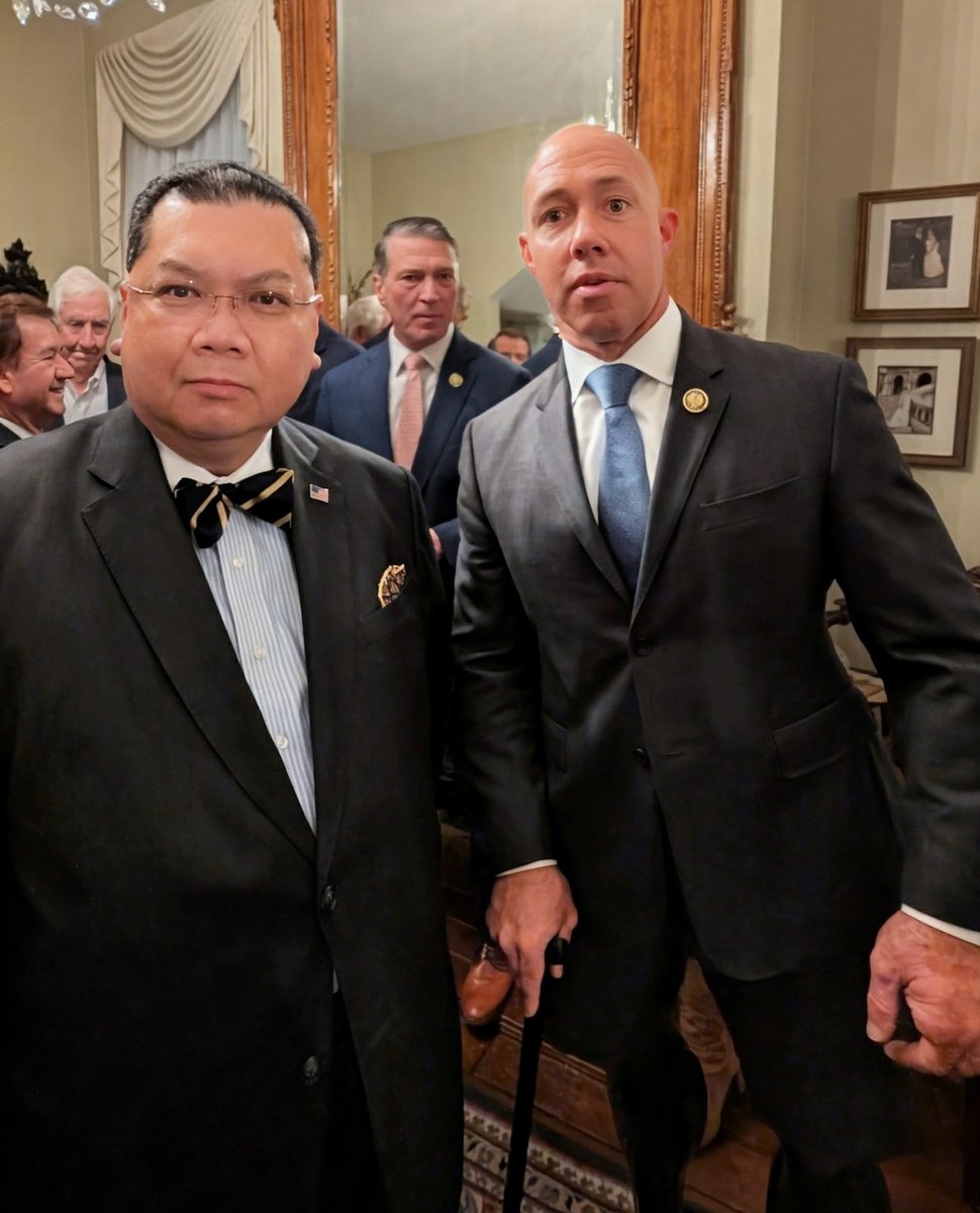 DrJPPham's tweet image. Honored to thank Chairman @BrianMastFL in person tonight for the strong @HouseForeignGOP support for progressing multi-user, independently-operated infrastructure vital for #Liberia🇱🇷’s development as well as #CriticalMinerals investments of Ivanhoe Atlantic &amp;amp; other #USA🇺🇸 firms.