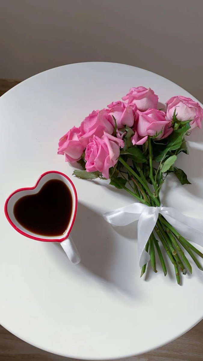 ام شــيــخـه❄️🦋 tweet media