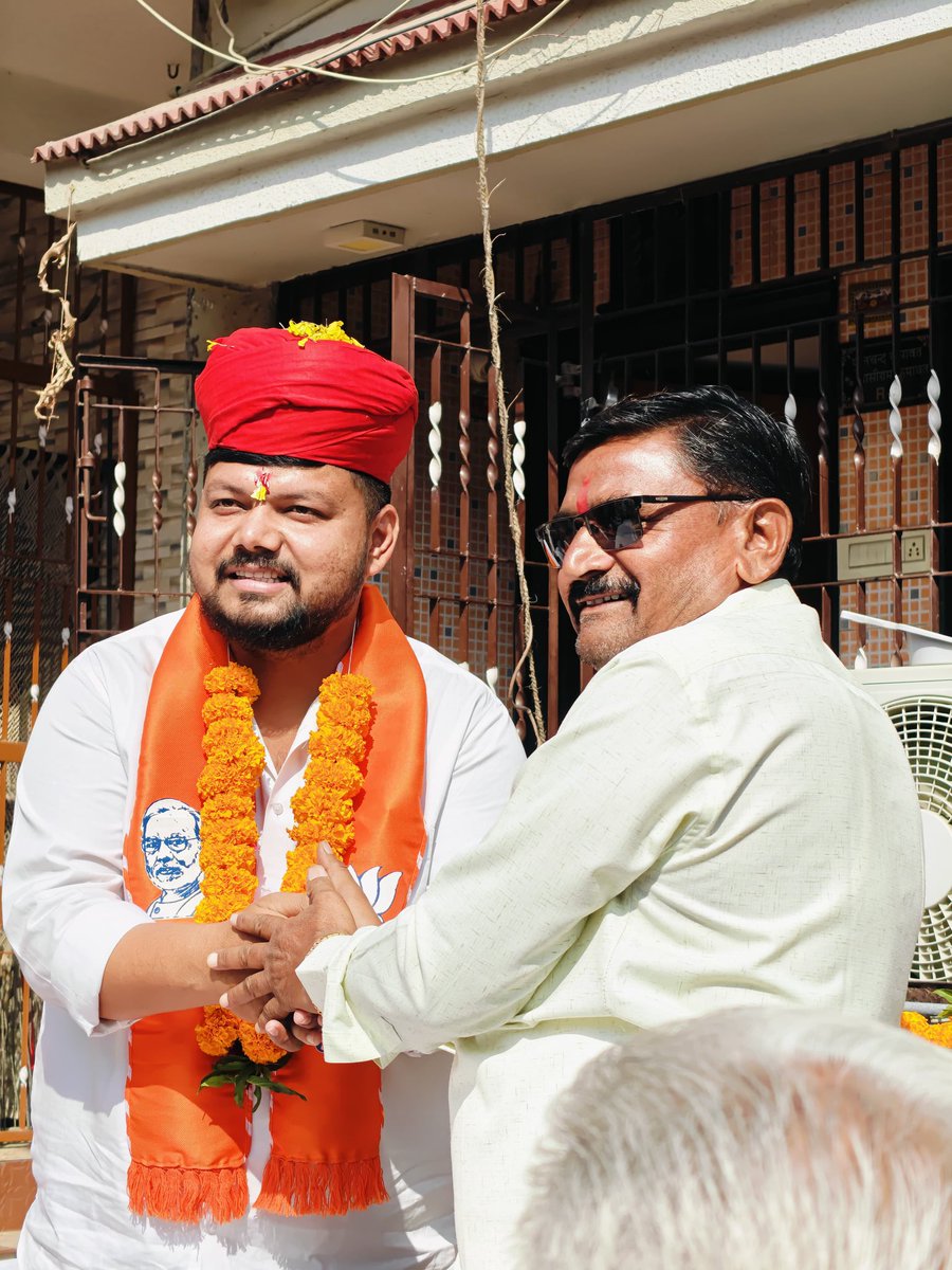 patelrumit7's tweet image. આજ રોજ રીટાબેન પટેલ અને રાકેશભાઈ બ્રહ્મભટ્ટ ના બજેટ માંથી ચાંદખેડા વિસ્તાર ની અલગ અલગ સોસાયટી માં ડ્રેનેજ ની લાઈન અને પાણી ની લાઈન નાખવાની કામગીરી નું ખાત- મુહૂર્ત કરવા માં આવ્યું. પ્રમુખ ,મહામંત્રી , હોદેદારો અને કાર્યકર્તા ઓ ઉપસ્થિત રહ્યા.  

રૂમિત પટેલ - મહામંત્રી ચાંદખેડા