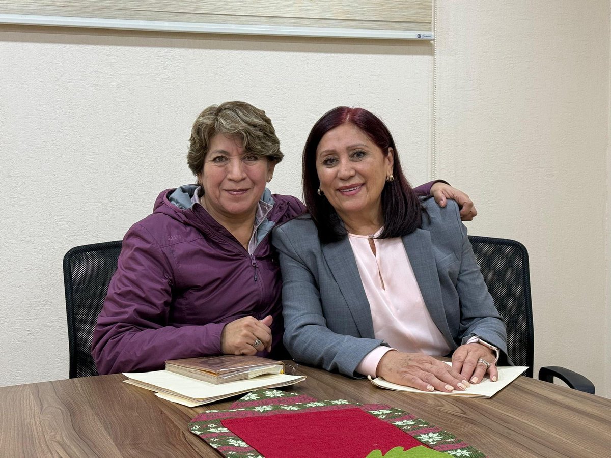 🙌🏽 Hoy tuve el gusto de reunirme con la Presidenta Municipal de Tecámac, <a href="/rosiwongromero/">Rosi Wong</a>, con quien platicamos de la estrecha y fructífera relación entre el Gobierno del <a href="/Edomex/">Gobierno del Estado de México</a> y su municipio. Juntas, en equipo, en coordinación y en beneficio de los tecamaquenses.