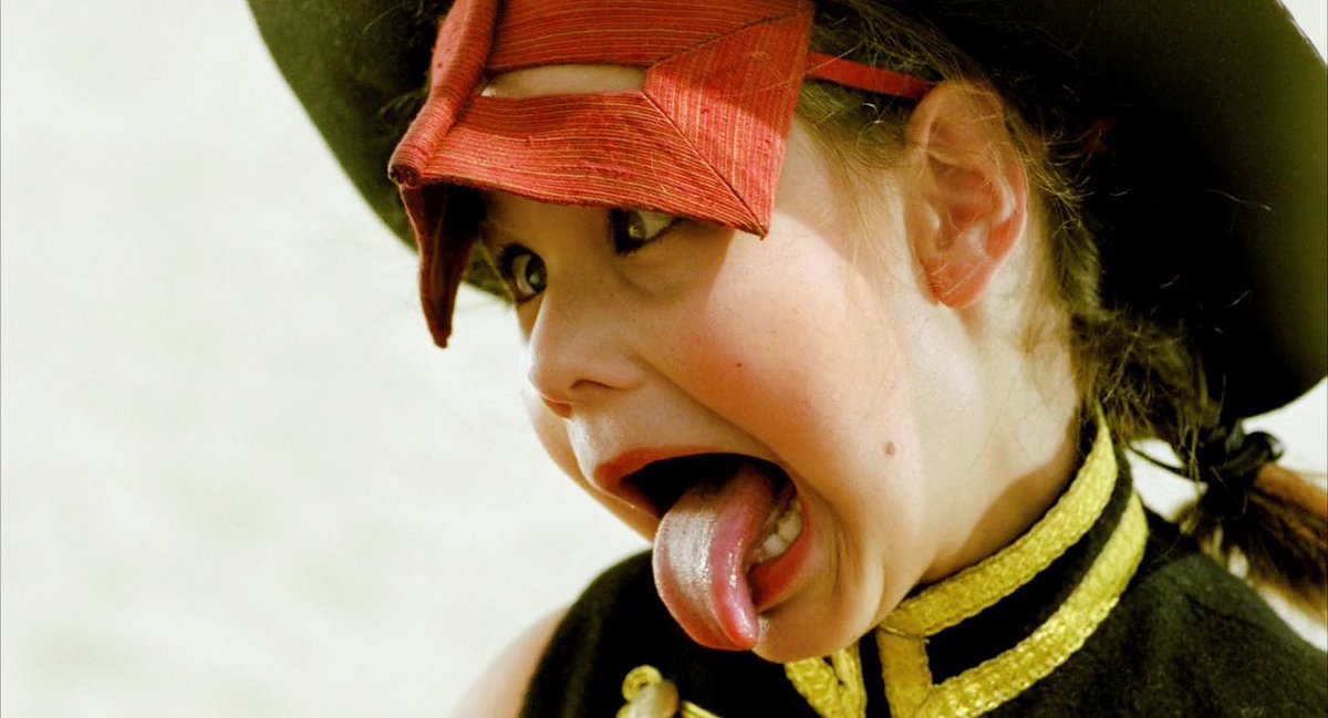 DIZfilms's tweet image. ついに今週末「落下の王国」が映画館で上映されますよ！この世で1番美しい映画。石岡瑛子さんの衣装を堪能できる観る美術館のよう。配信でも観られない、ブルーレイも入手困難なので次はいつどこで観られるか分かりません。今回の奇跡的なチャンスを逃してほしくない。絶対に映画館で観て欲しい！