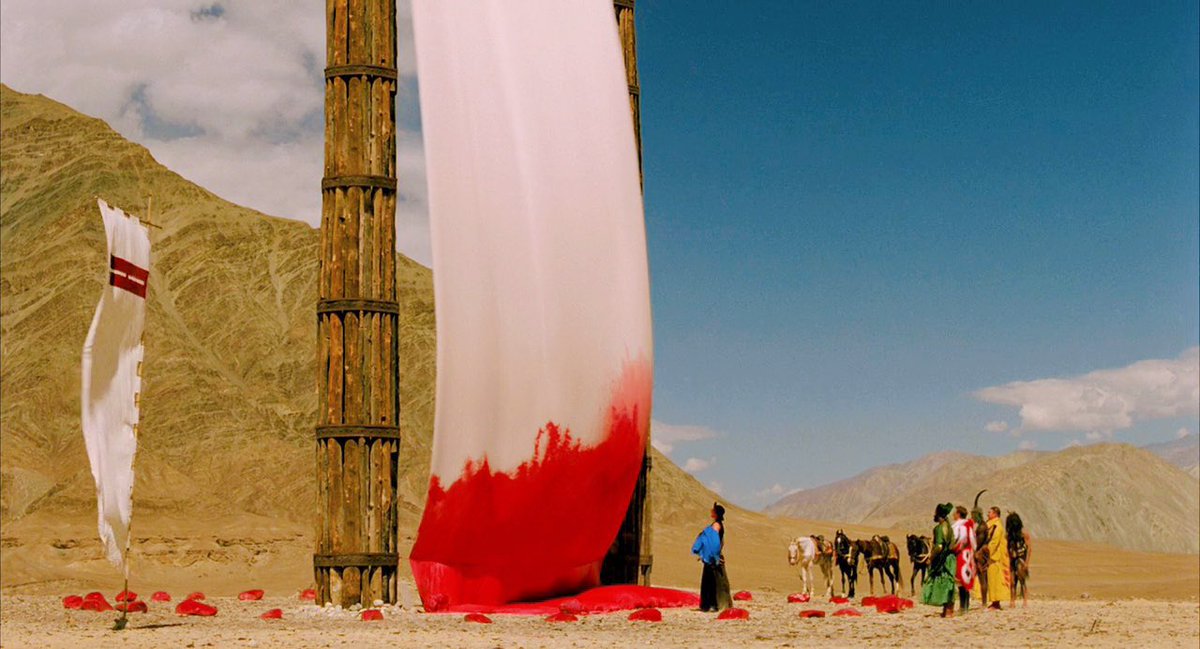 DIZfilms's tweet image. ついに今週末「落下の王国」が映画館で上映されますよ！この世で1番美しい映画。石岡瑛子さんの衣装を堪能できる観る美術館のよう。配信でも観られない、ブルーレイも入手困難なので次はいつどこで観られるか分かりません。今回の奇跡的なチャンスを逃してほしくない。絶対に映画館で観て欲しい！