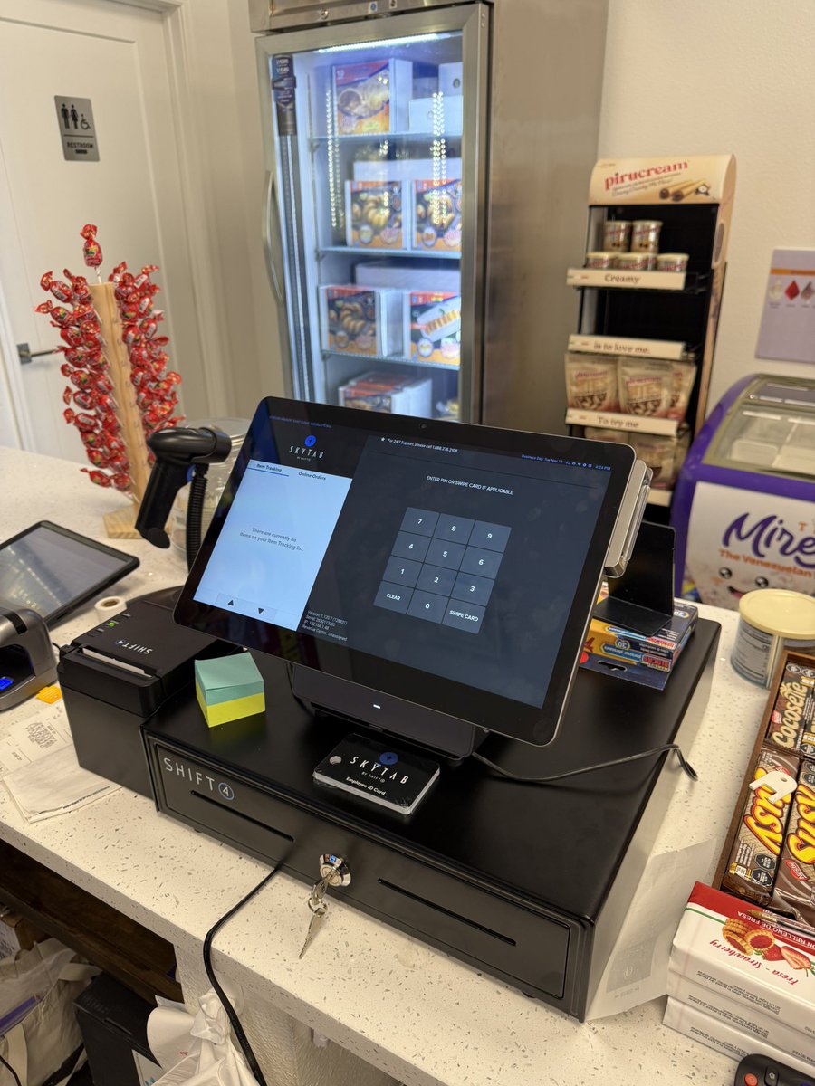 S4Pfiguereo's tweet photo. Let’s welcome Venezuela Bakery this is the second location we convert to @SkyTabPOS by @Shift4, four more to go let’s do it 🔥🔥 https://t.co/76lgaN4kh6