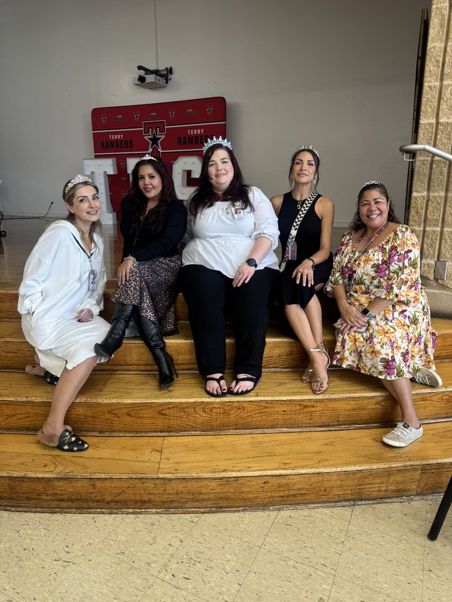 Terry High School - Lamar CISD tweet media