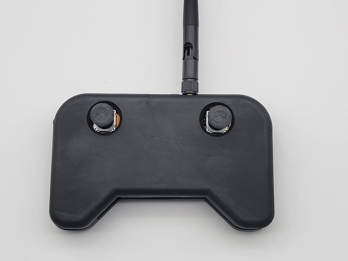 Objective_Bio's tweet image. 🚨 New prototype: Robo-Comm
Computer-vision robotic commutator for automatic wire de-entangling + real-time heading estimation.
See it live at #SFN2025 Booth 312 🧠
#Neurotech