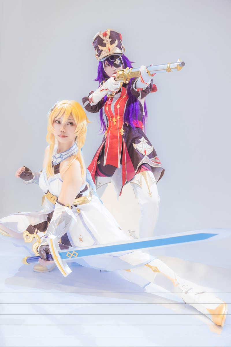 keipegmon_pg's tweet image. Cosplay : 原神 / Genshin Impact

武器を捨てろ！

…🔫︎🌟
 #Chevreuse   #Lumine
photo:なくるここさん(@nakru_koko_)
#とととととととわっと