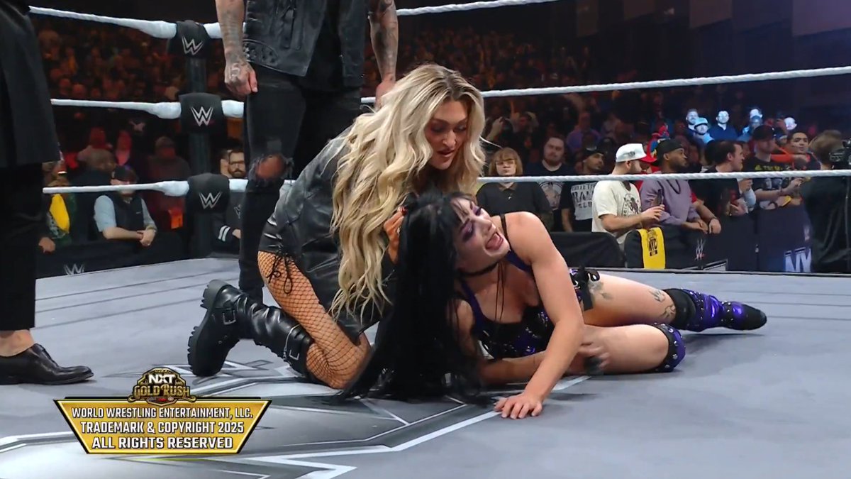 Exposing the IWC tweet media