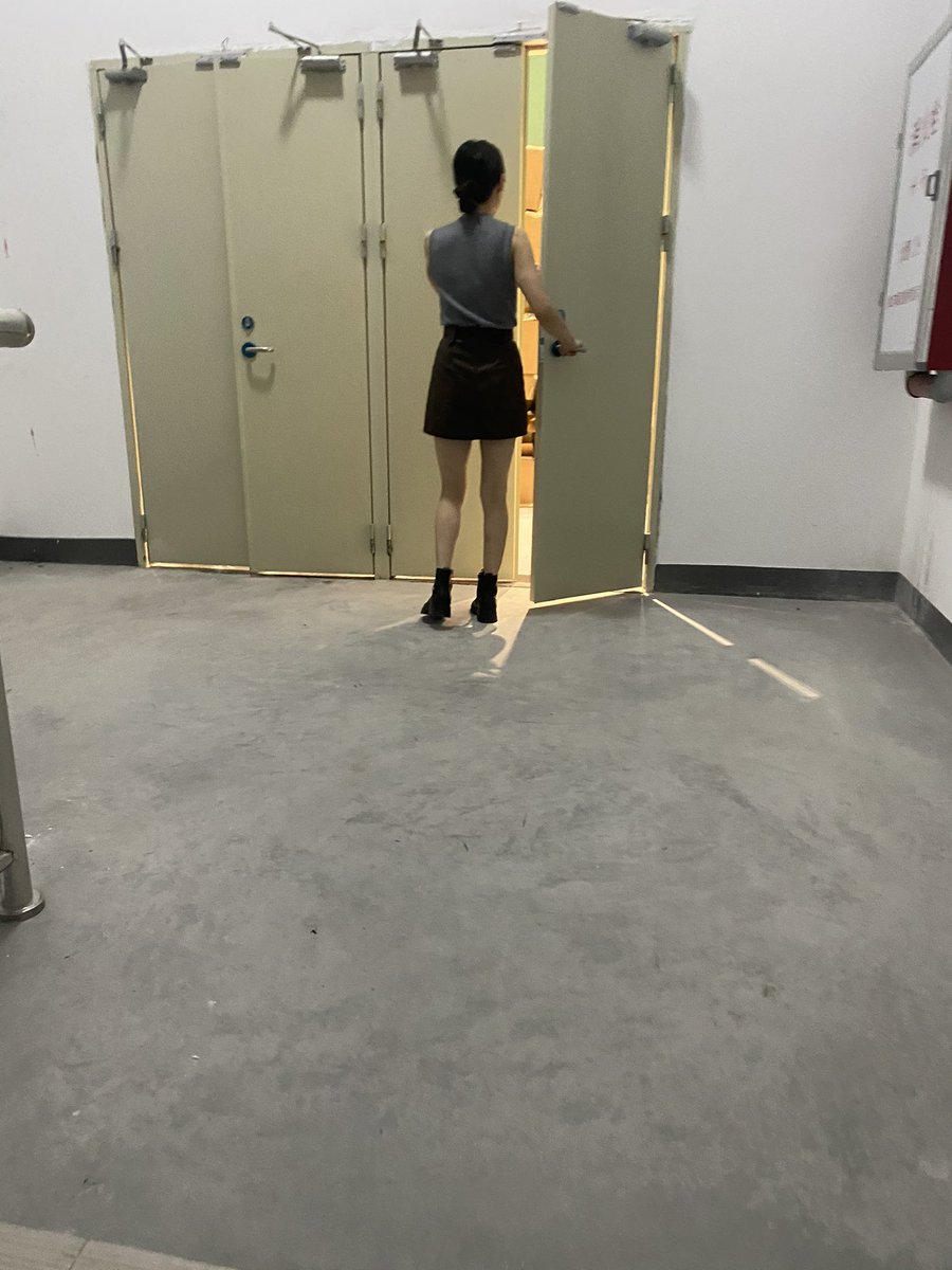 楼道没人🤗🤗🤗