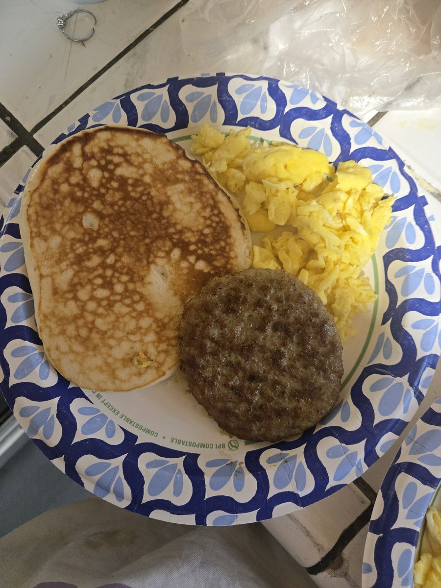h4rdenedclay's tweet photo. @Ranboosaysstuff food https://t.co/jIxi7KjL1W