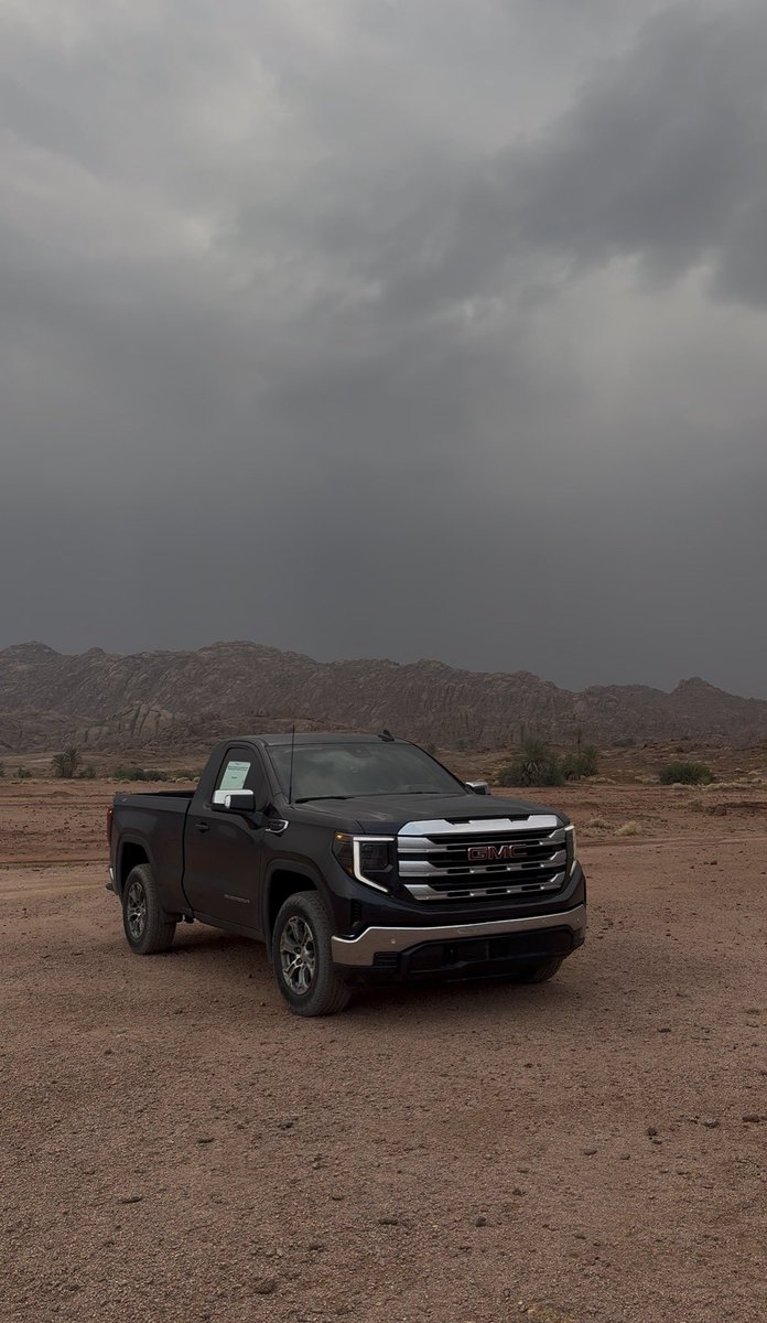 نواف tweet media