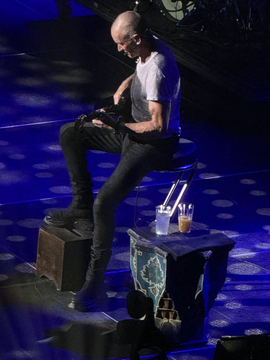 bobmule's tweet image. Sting at Mohegan Sun.