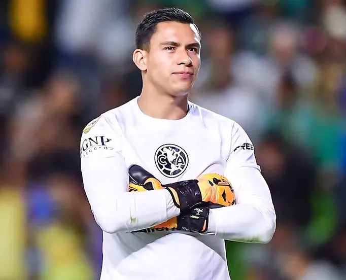 mikeuzu13's tweet image. Malagón le cerró el culito a esos pochos antis que lo abuchearon más por ser del América que por protestar algo #America #Clubamerica #SeleccionMexicana