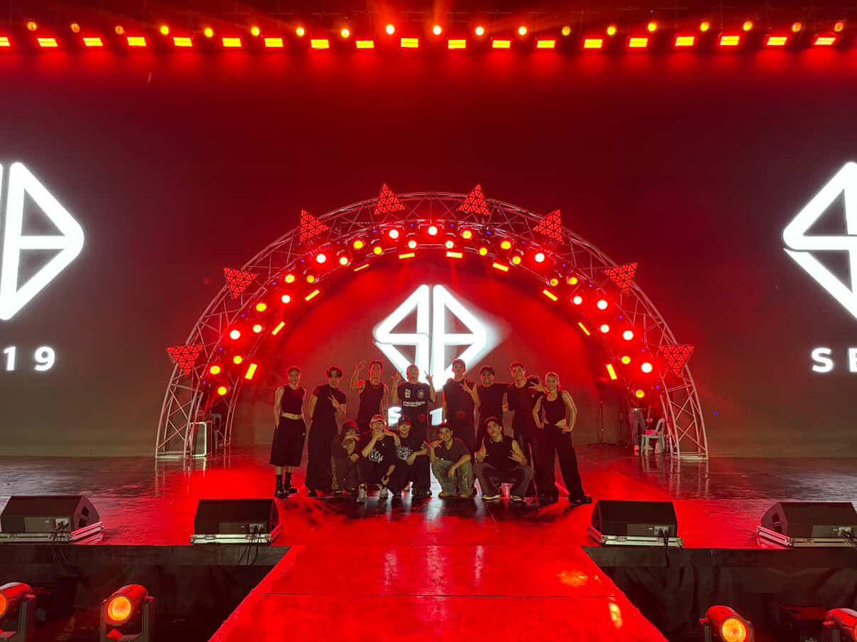 isahconstant's tweet image. Enjoy tonight, esbi!!! Enjoy, SK peeps!!!

SB19 at KALIMUDAN 2025
@SB19Official #SB19
#SB19atKalimudan2025