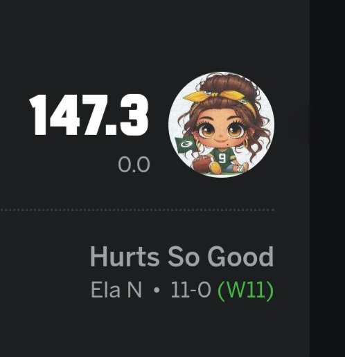 PackersEla's tweet photo. Check me out! 😎 11-0 in my #FantasyFootball league 🏈 #GoEla #IFeelCool https://t.co/twZ8EZlQBA