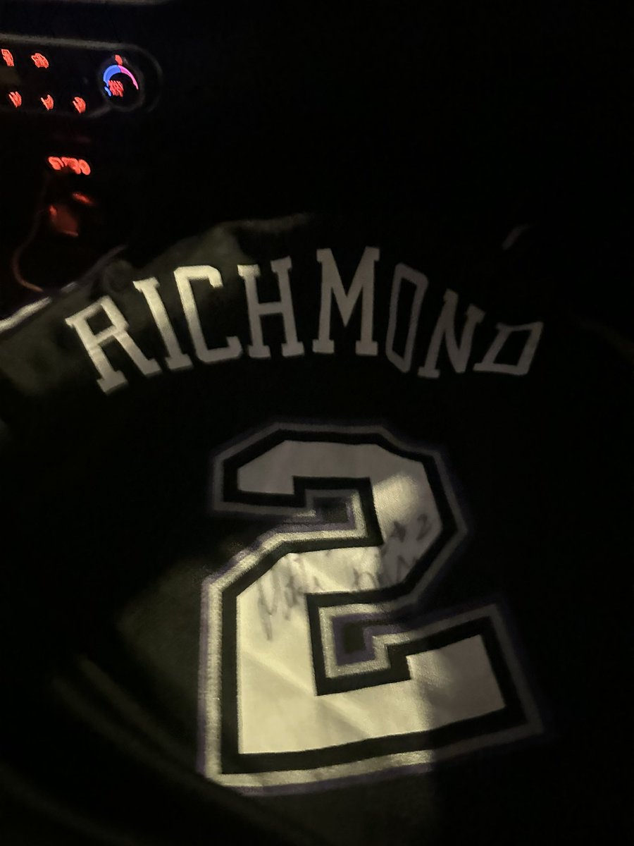 jessexykangz's tweet image. rollin with the 🪨 @bcbake 
rich what?