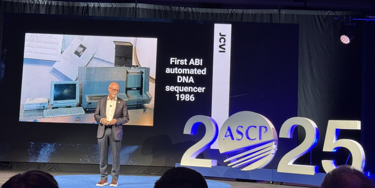 ASCP_Chicago's tweet image. Keynote speaker @JCVenterInst was dynamic and informative look at the human genome! #ASCP2025