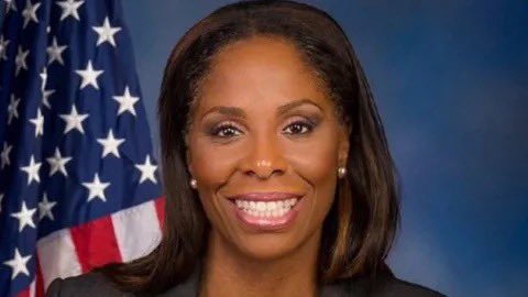 BreannaMorello's tweet image. 🚨SCOOP🚨

Republican leadership wanted to save Congressman Cory Mills tonight, so they blocked Stacey Plaskett from being removed from the House Intelligence Committee.

If Plaskett was removed, Dems were expected to immediately bring a retaliatory resolution to censure Mills.…