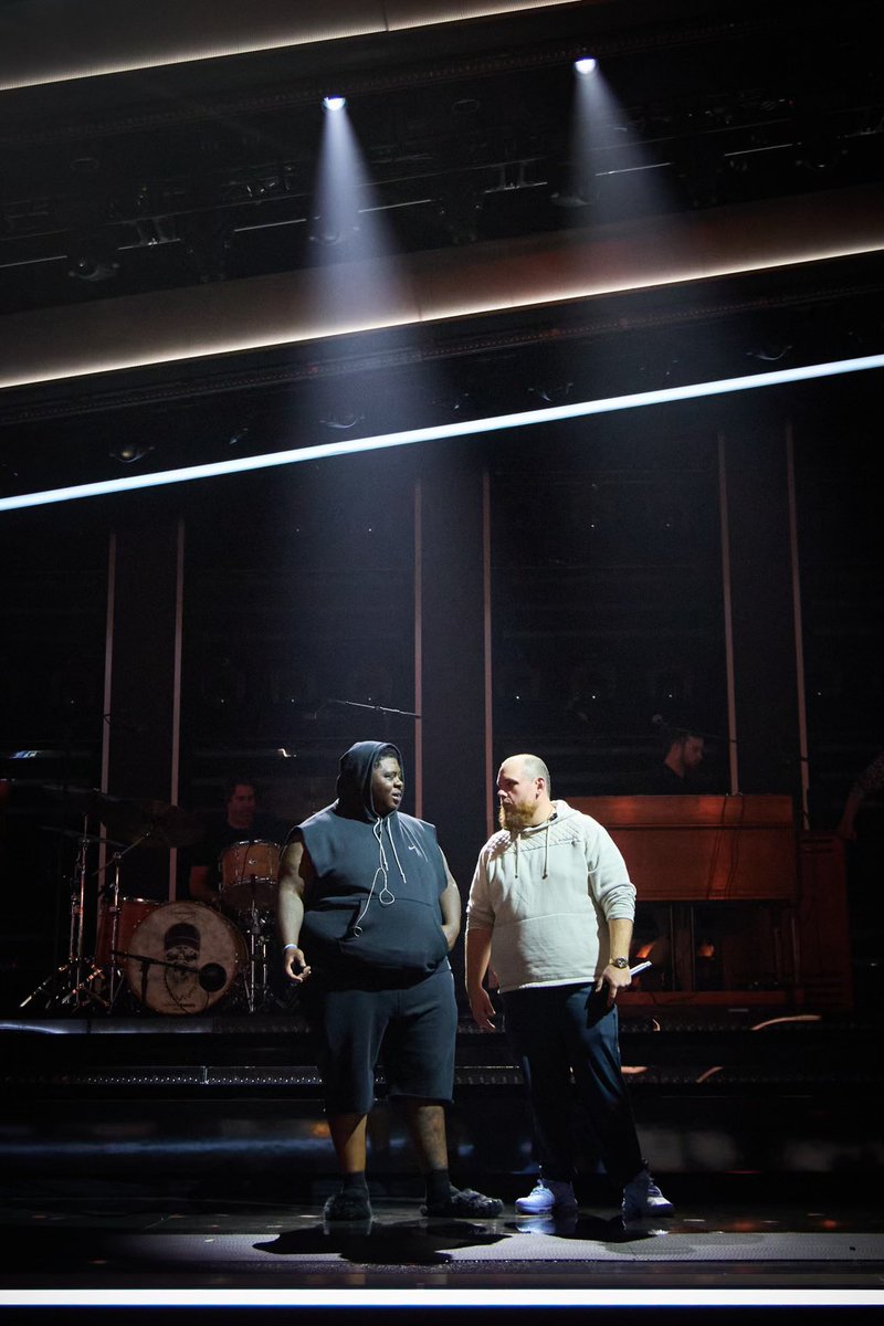 lukecombs_hq's tweet image. @CountryMusic Awards rehearsed &amp;amp; ready! Tune in at 8 PM ET to catch @lukecombs’ open the show 👑 

Plus a little bit of magic later with @BigXthaPlugg 

#CMAawards #lukecombs #bigxthaplug #countrymusic